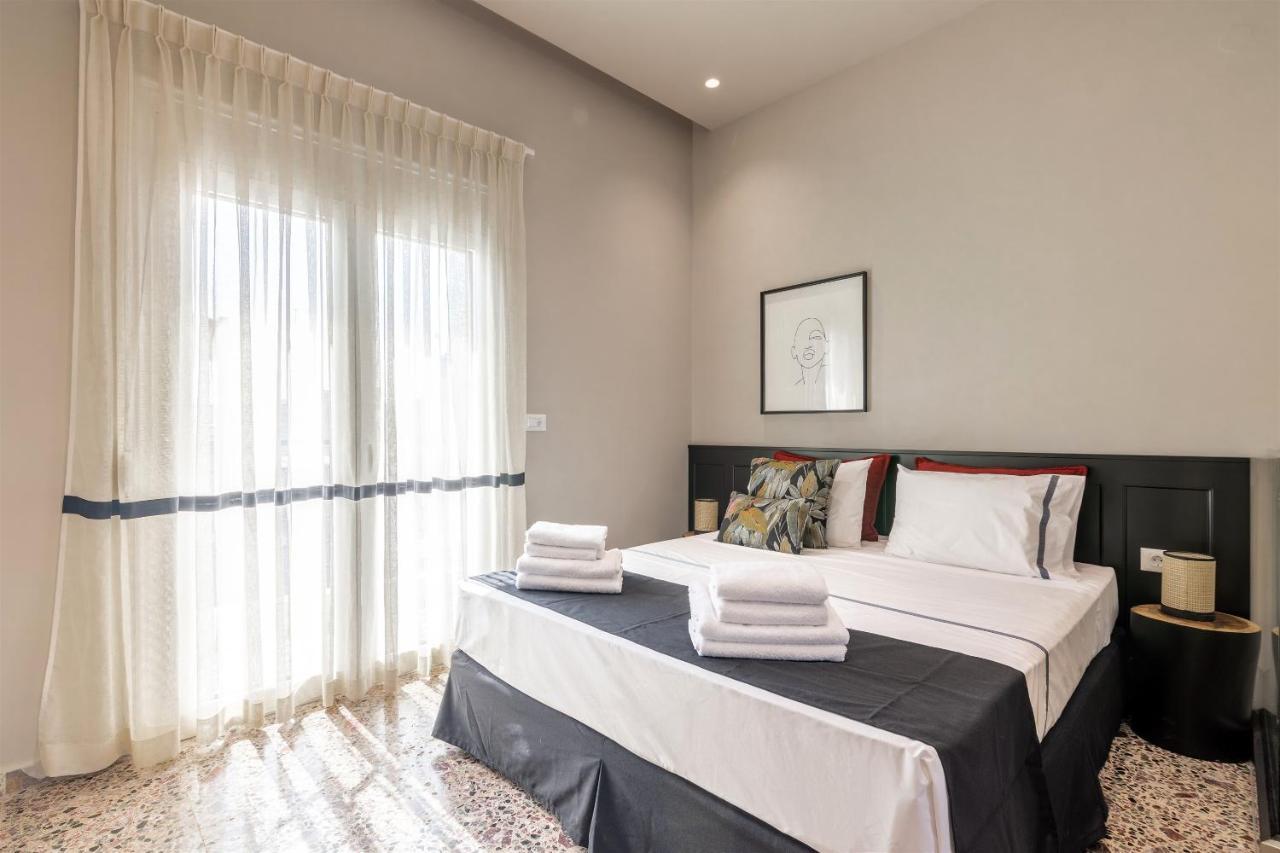 Andrews Luxury Suites Near The Airport Iraklio Exterior foto